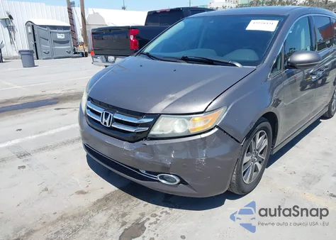 2016 Honda Odyssey Touring/Touring Elite from USA, damaged, VIN 5FNRL5H9XGB036143